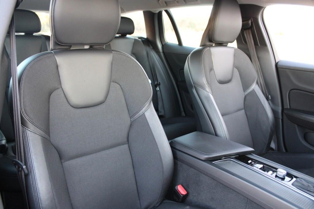 Volvo V60 2.0 D3 Geartronic *PELLE *RETROCAMERA
