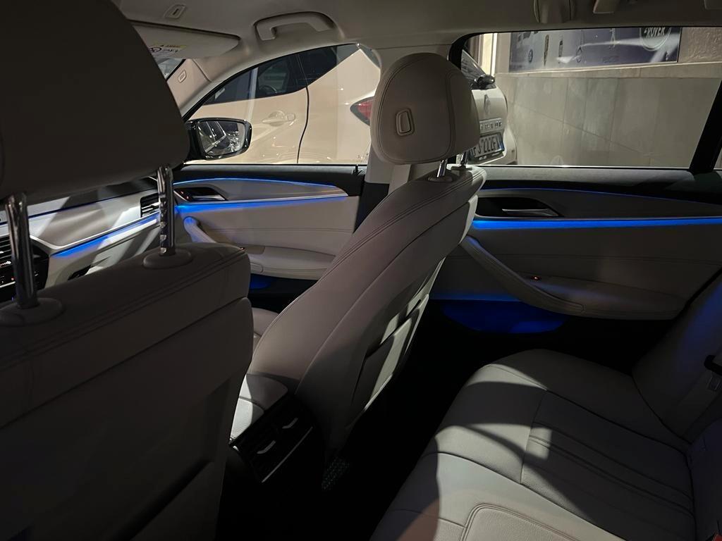 Bmw 520 d xDrive Touring Luxury