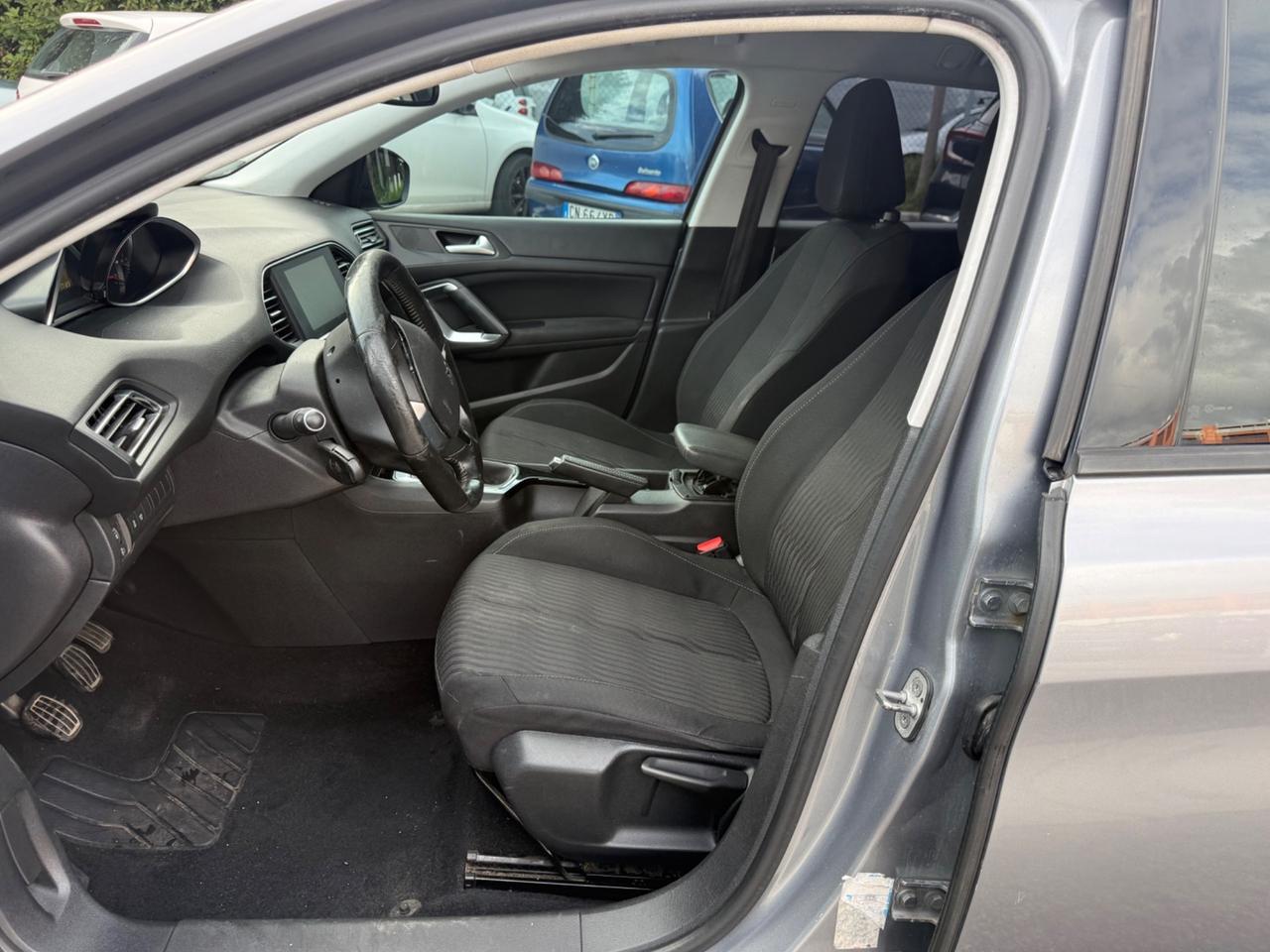 Peugeot 308 BlueHDi 120 S&S SW Business