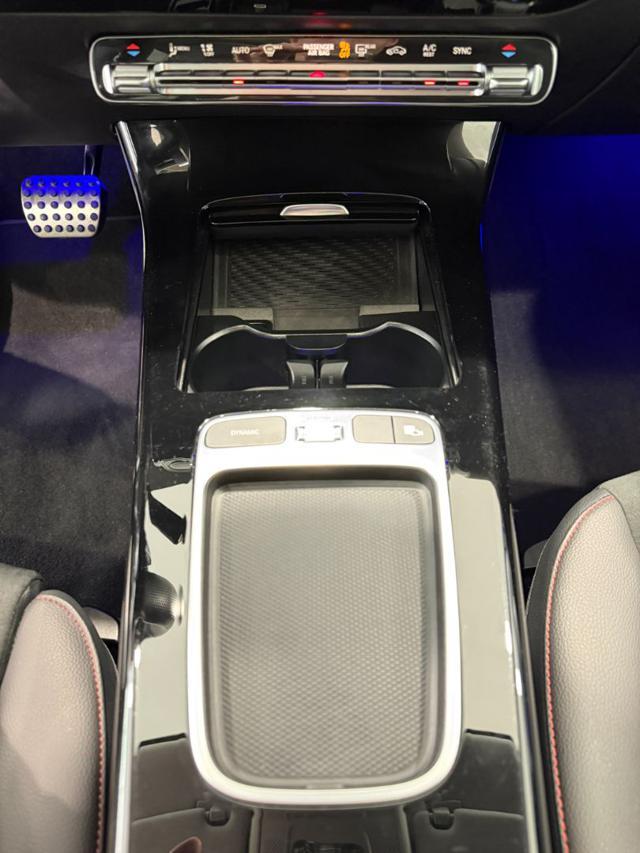 MERCEDES-BENZ CLA 200 d Automatic Shooting Brake AMG Line Premium TETTO
