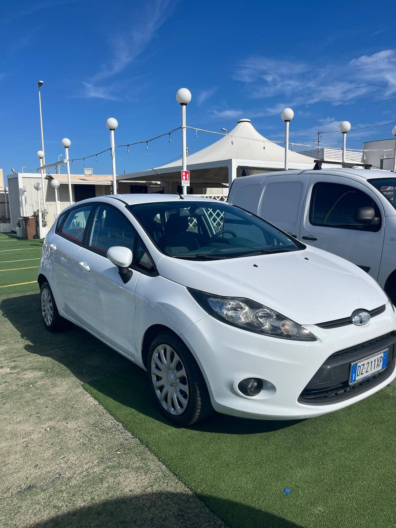 Ford Fiesta 1.4 TDCi 5p. Titanium