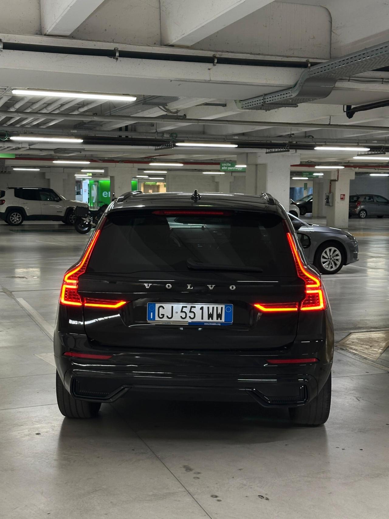 Volvo XC 60 XC60 B4 (d) AWD automatico Plus Bright N1