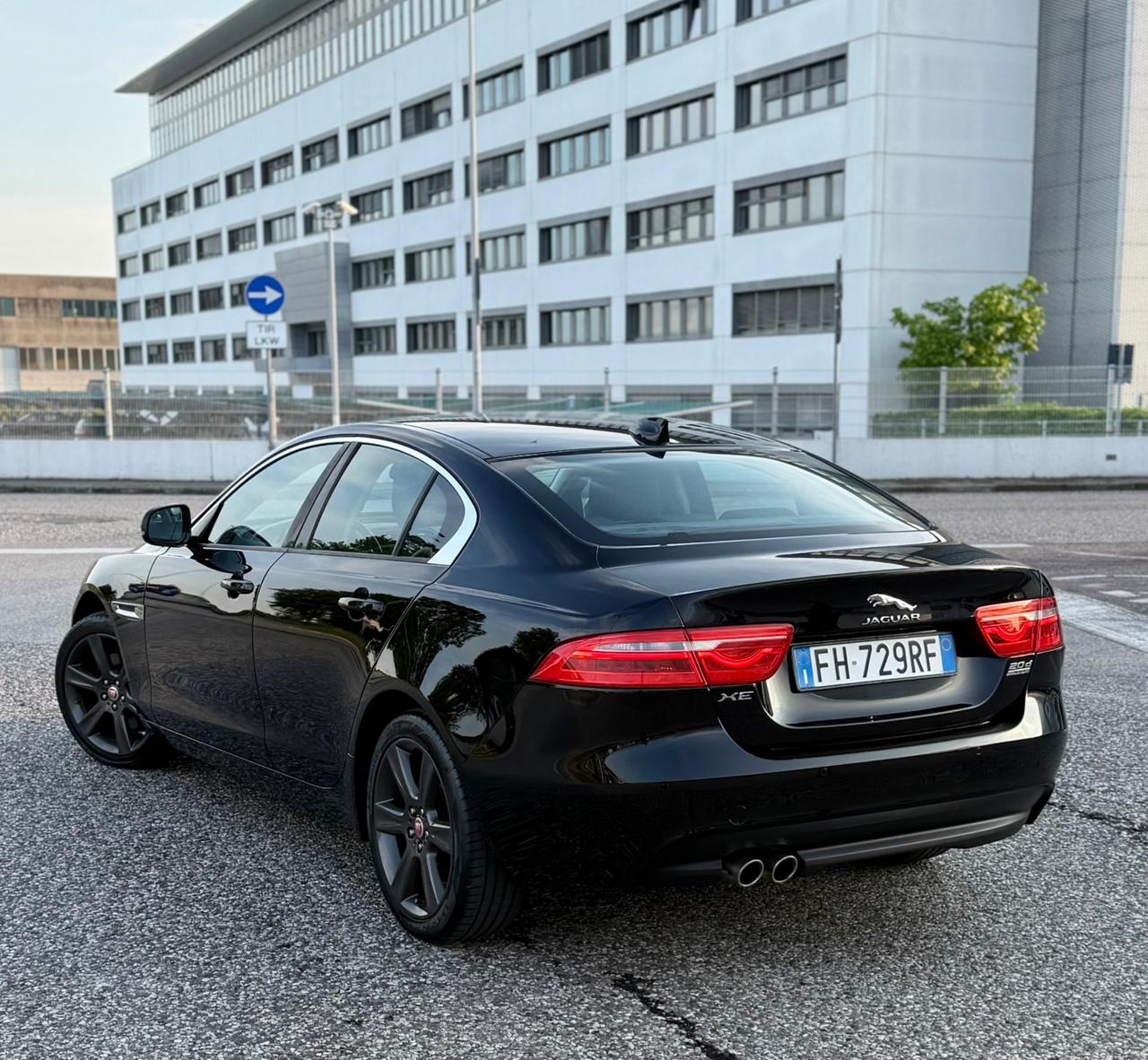 Jaguar XF 2.0 D 180 CV AWD aut. Portfolio