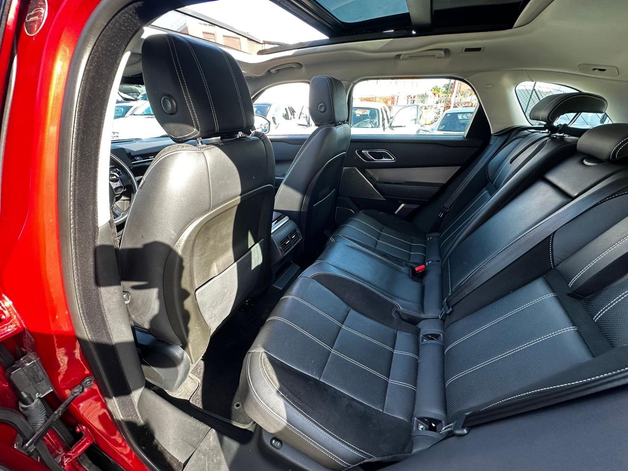 Land Rover Range Velar 3.0D V6 300 CV R-Dynamic S