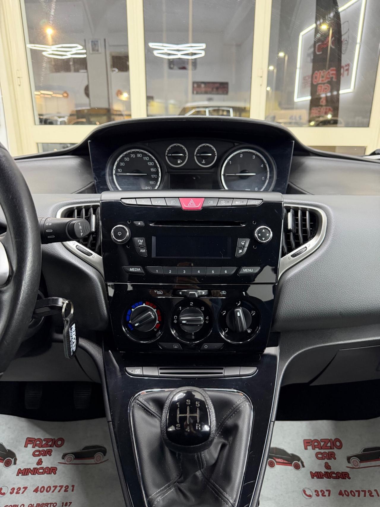 Lancia Ypsilon 1.3 MJT 95Cv