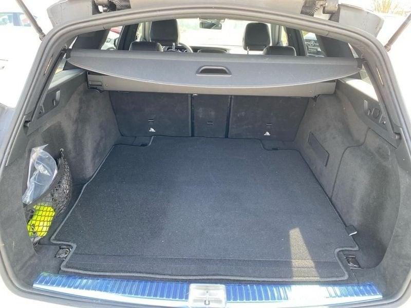 Mercedes-Benz Classe E E 220 d Mild hybrid S.W. AMG Line Night Pack tetto Camera 360°