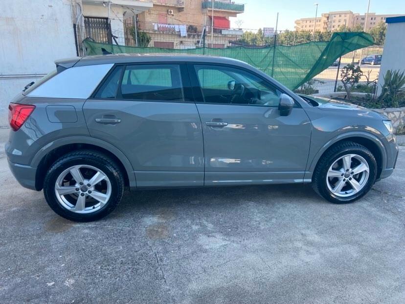 Q2 1.6TDI 116cv S tronic Admired CAMBIO F1 2018