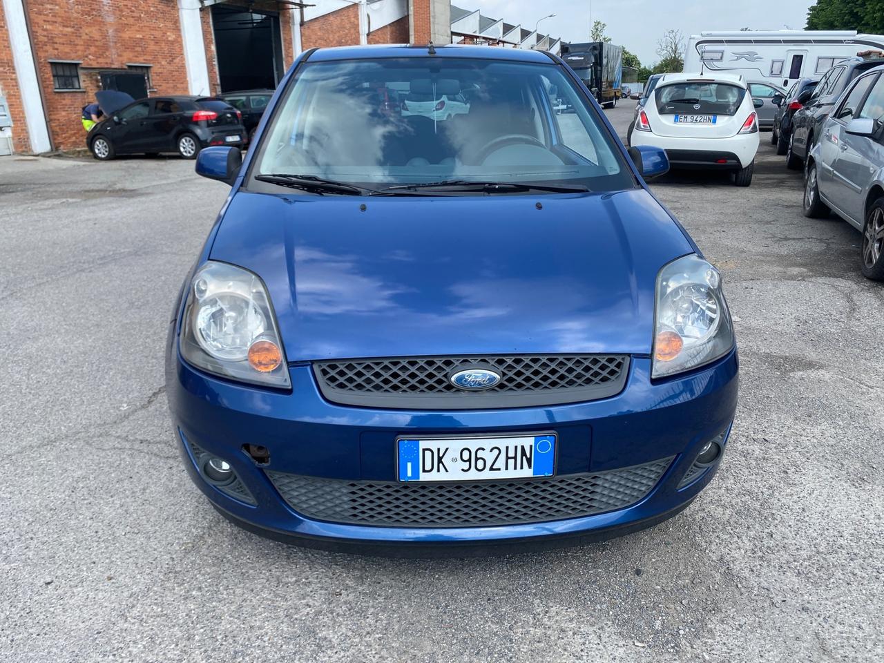 Ford Fiesta 1.2 16V 3p. Titanium