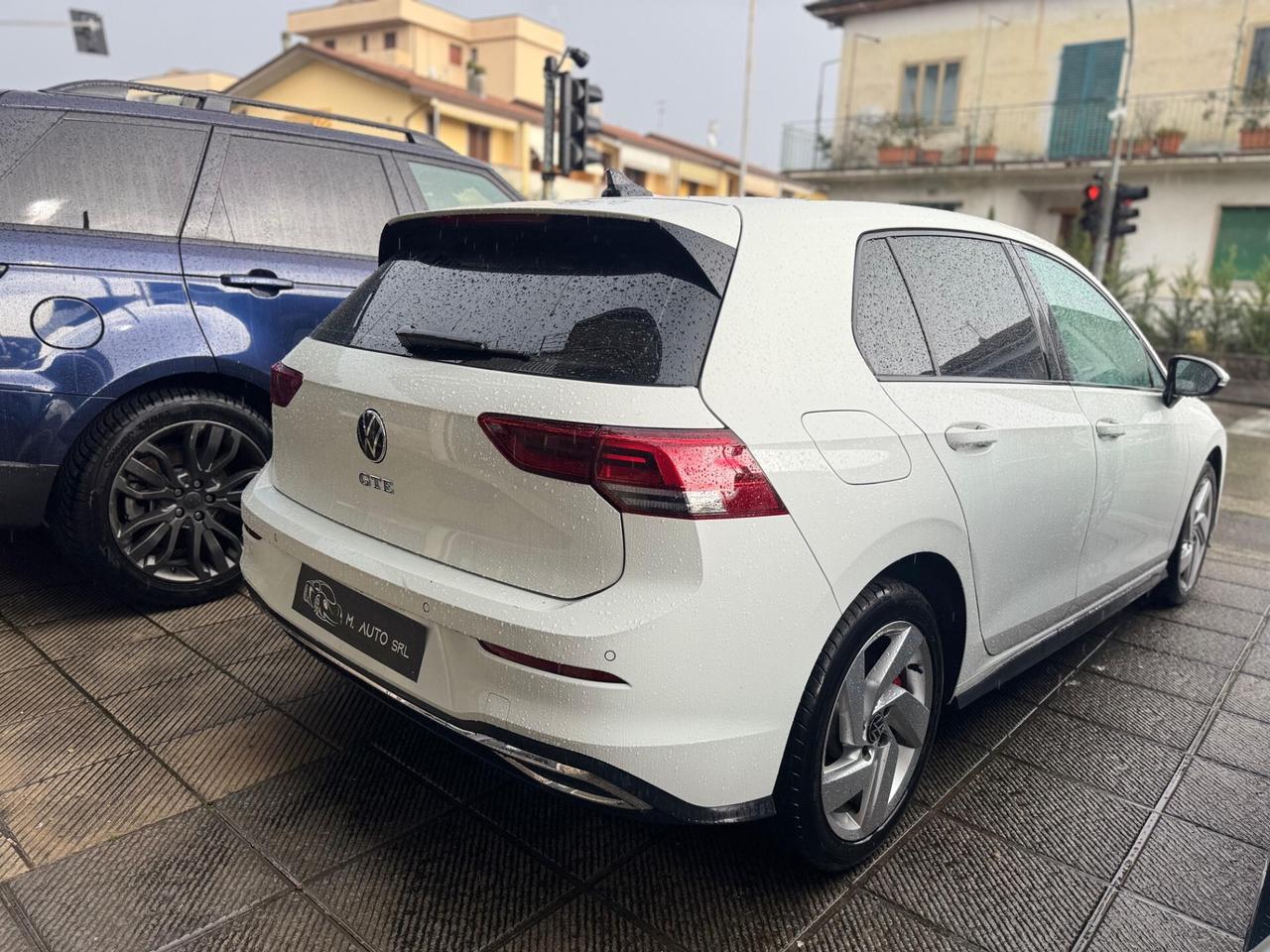 VOLKSWAGEN Golf GTE ibrido 245cv Finanziabile