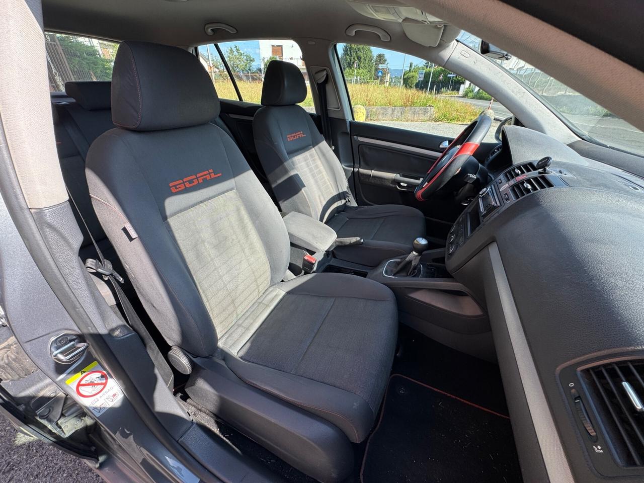 Volkswagen Golf 1.9 TDI 5p. Sportline Ltd