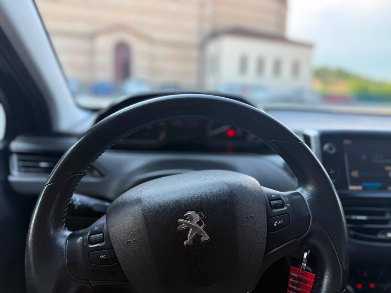Peugeot 208 PureTech 82 5 porte Allure