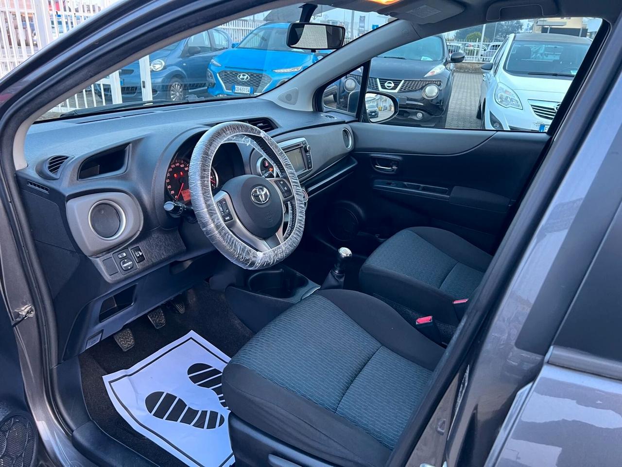 Toyota Yaris 1.0 5 porte Lounge