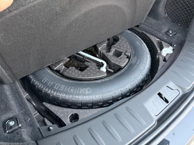 JAGUAR E-Pace 2.0D I4 163 CV AWD MHEV+AUTOCARRO+TOTAL BLACK