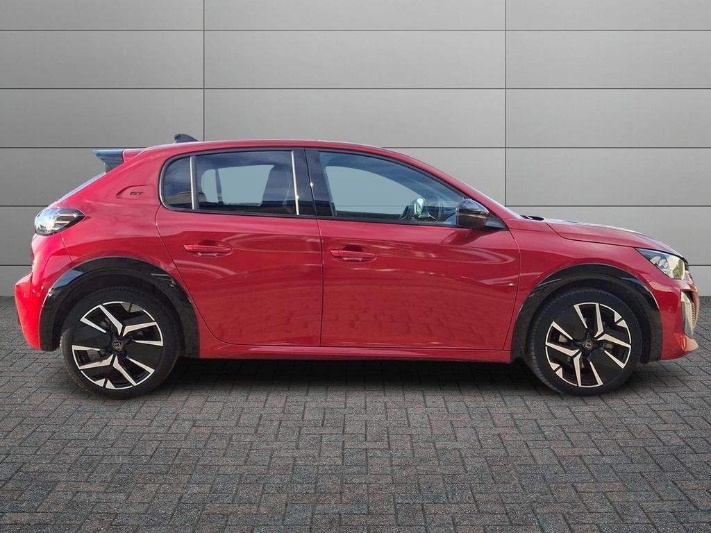 Peugeot 208 1.2 hybrid GT 136cv e-dcs 6
