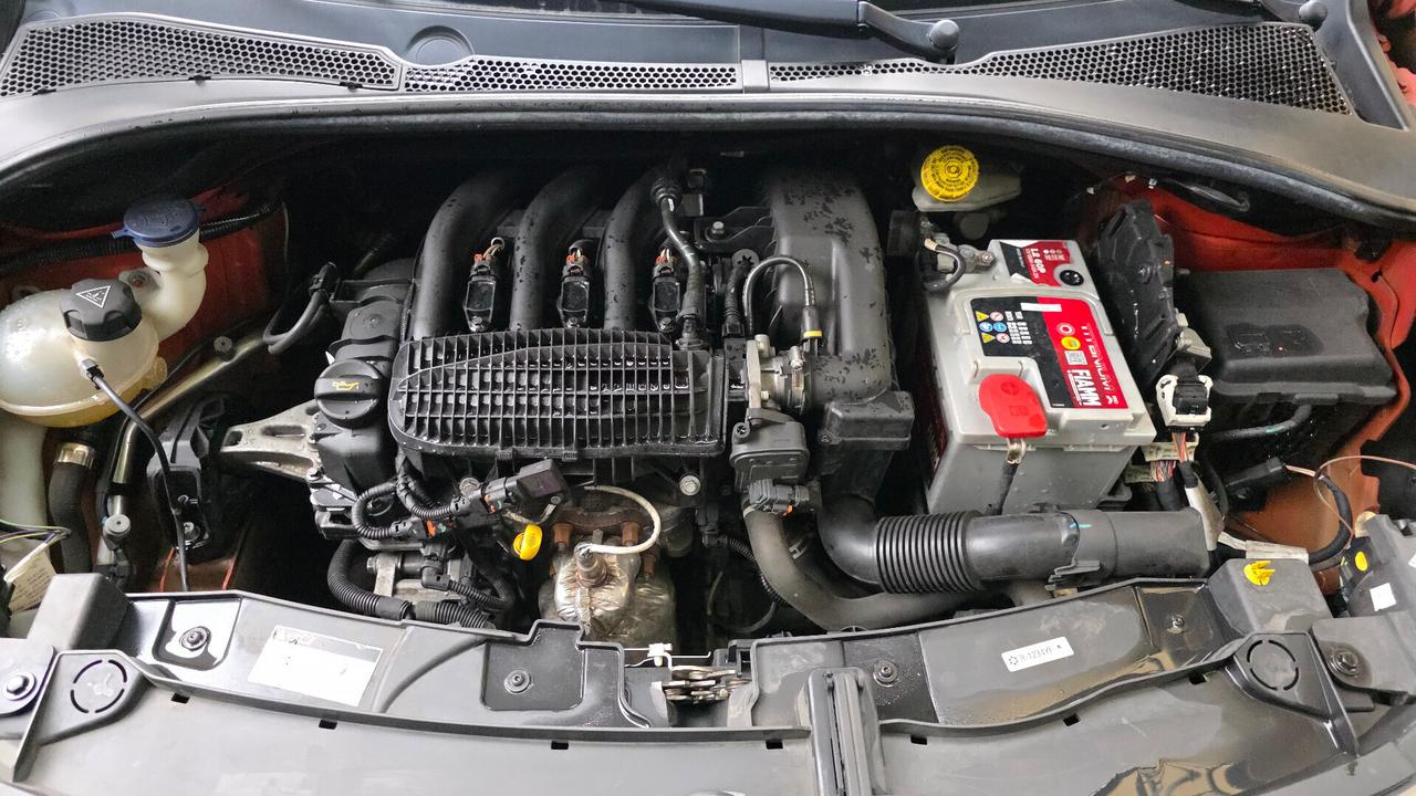 C3 Shine*1.2 Ben*82Cv*Euro 6B*Neopatentati*Navi*Sensori