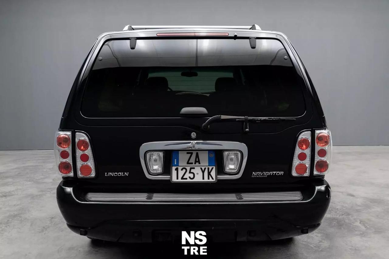 Lincoln Navigator 5.4 V8 GPL 300CV 4WD 7p.ti + barre portatutto