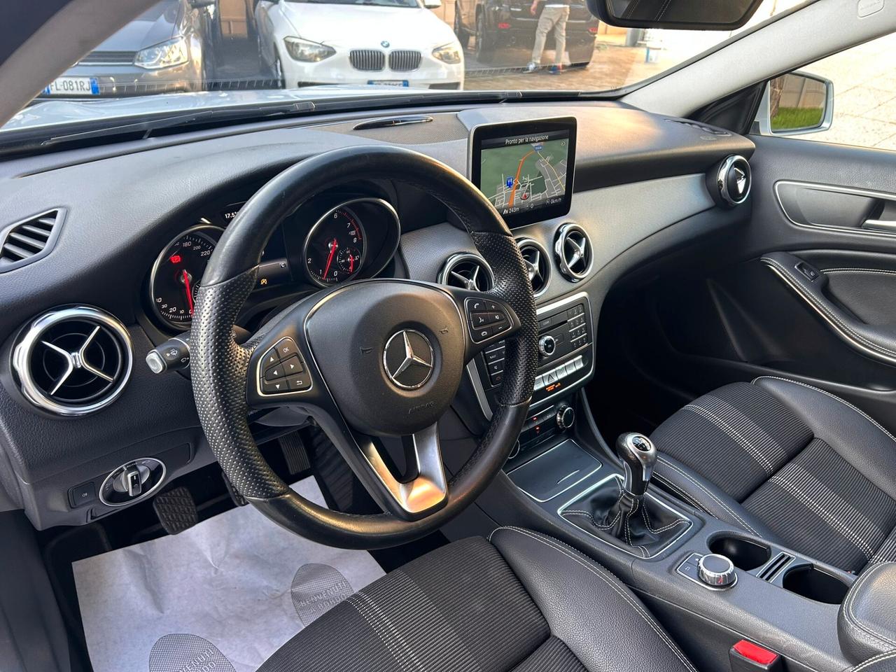 Mercedes-benz GLA 180 Sport