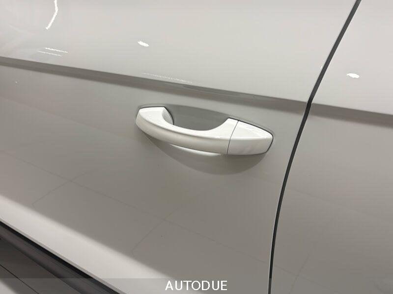 Volkswagen T-Roc I 2022 1.0 tsi Life 110cv