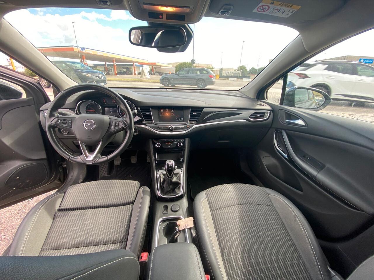 Opel Astra 1.2 Turbo 130 CV S&S 5 porte Business Elegance