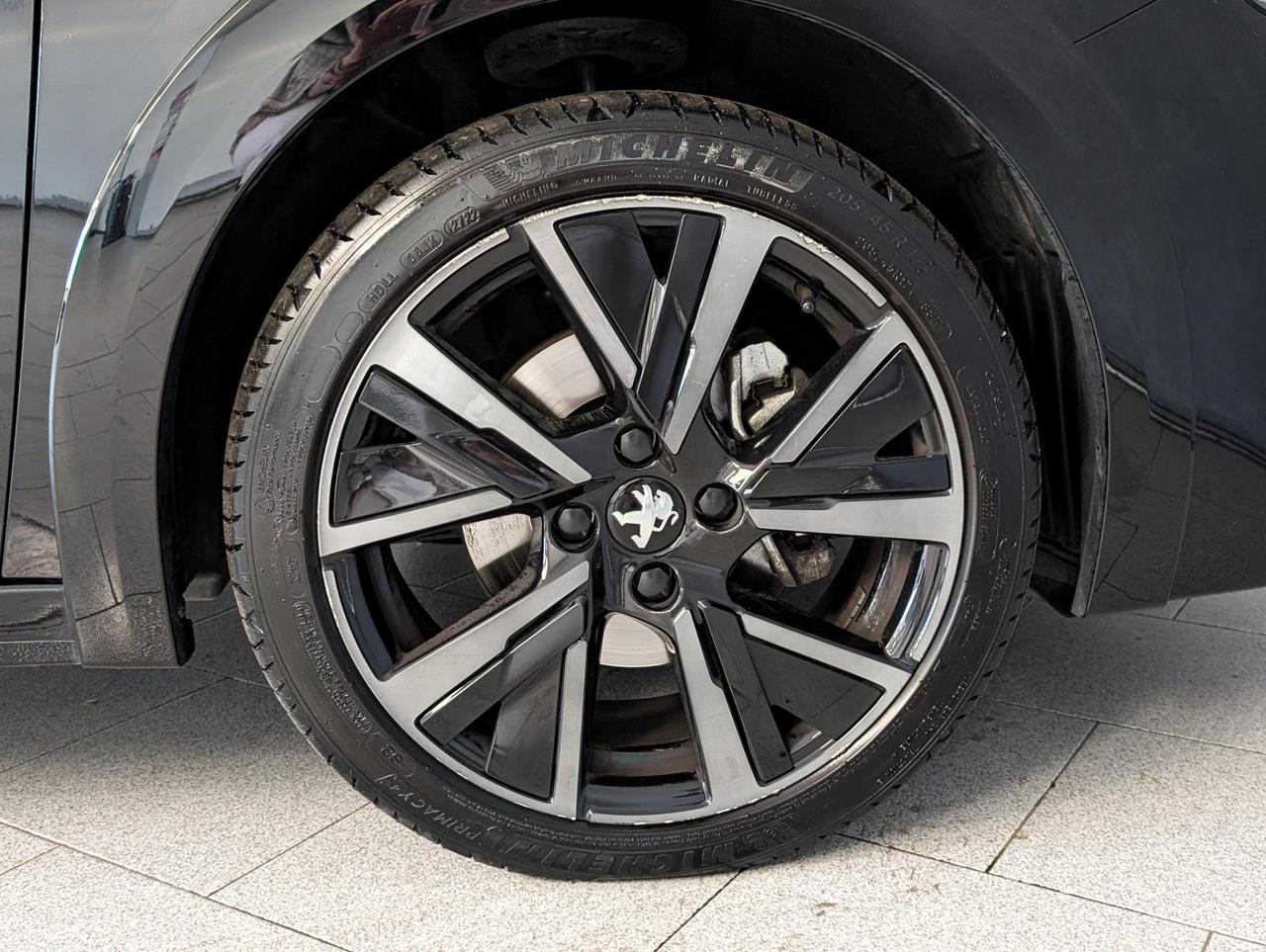 Peugeot 208 1.2 puretech 130cv EAT8 GT Pack