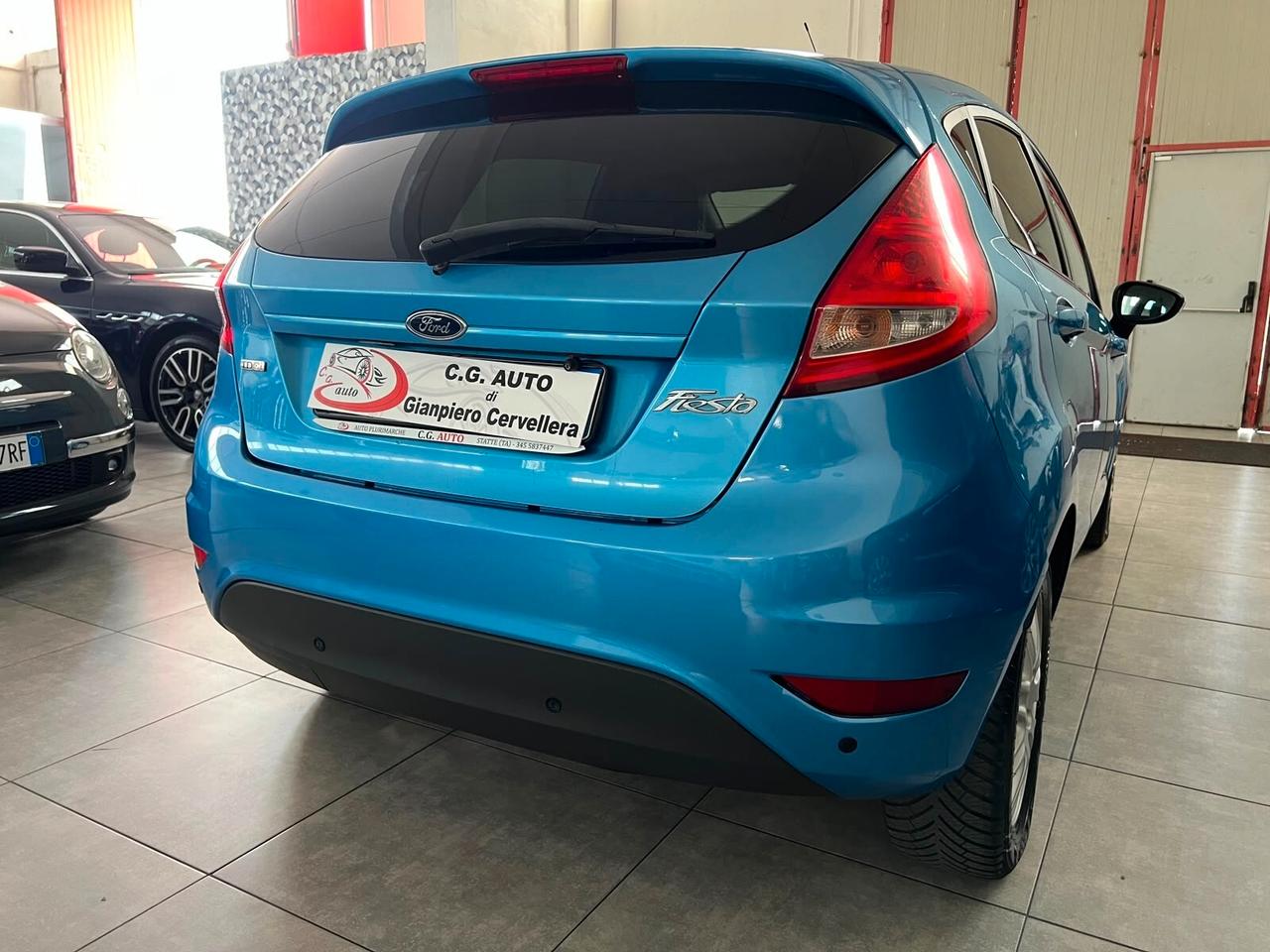 Ford Fiesta 1.4 68 CV TDCi - TITANIUM - 2010