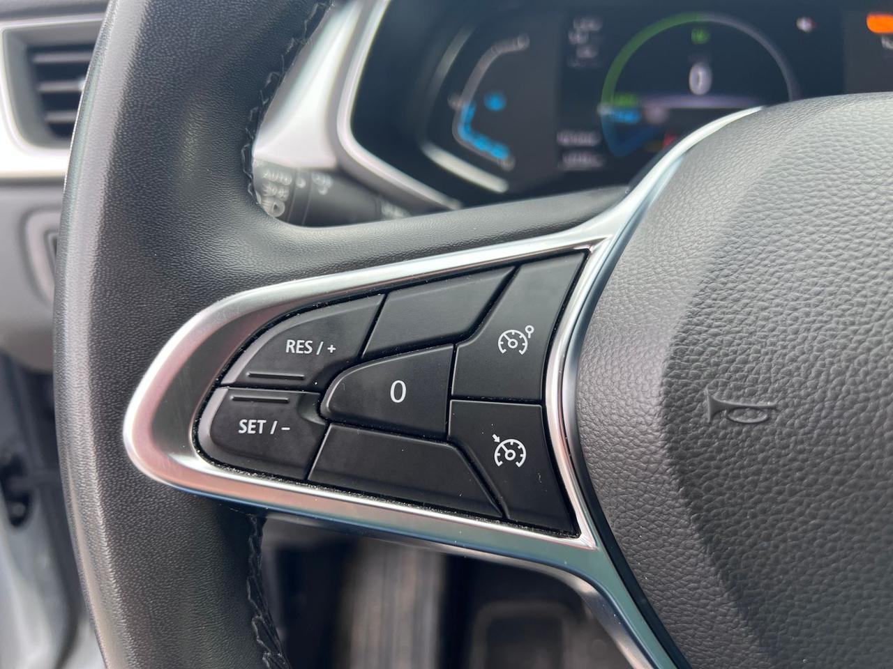 Renault Captur E-TECH 145 HEV Intens #10239