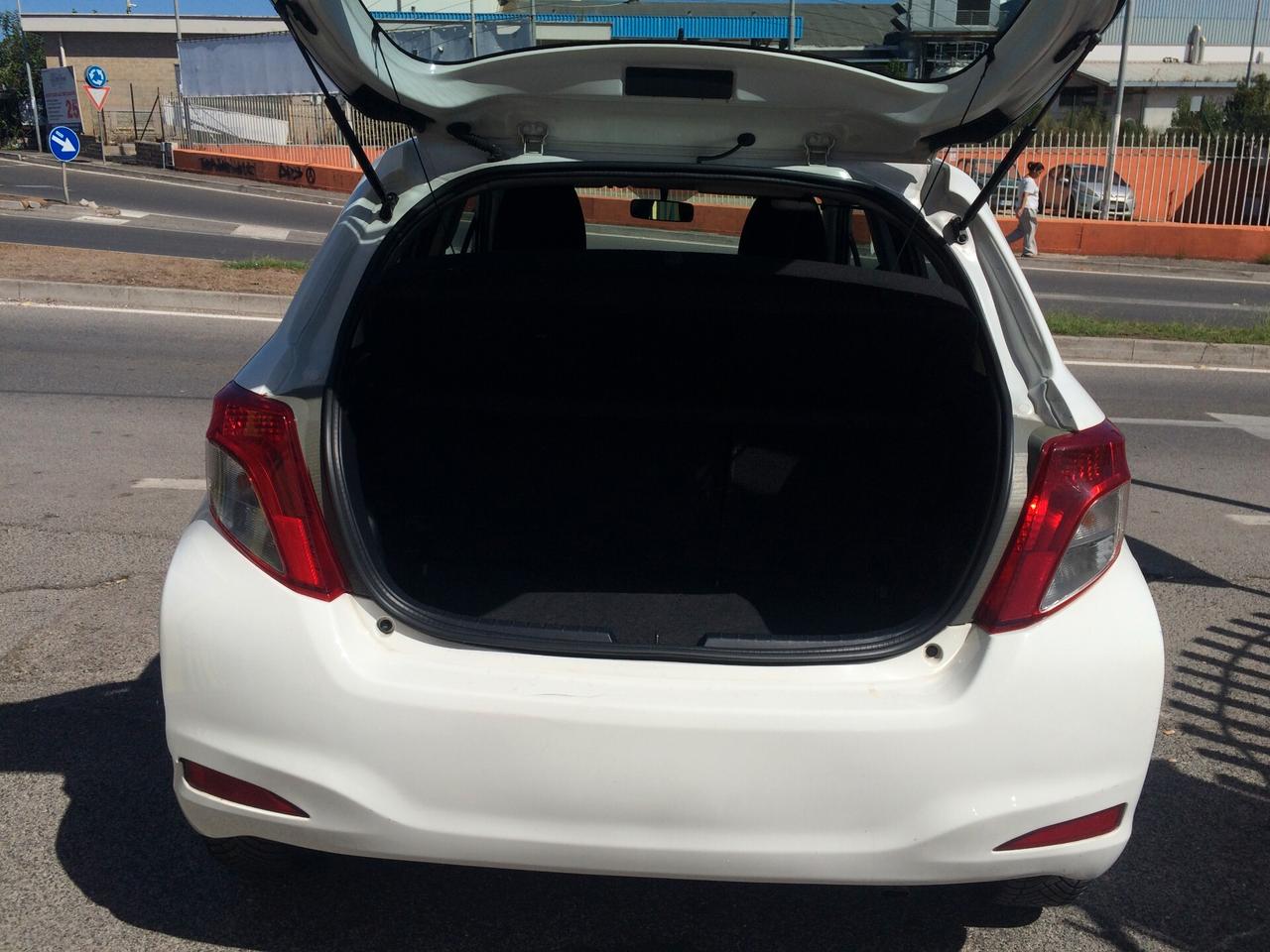 2012 Toyota Yaris 1.4 D-4D 5 porte Active M-MT tagliandata