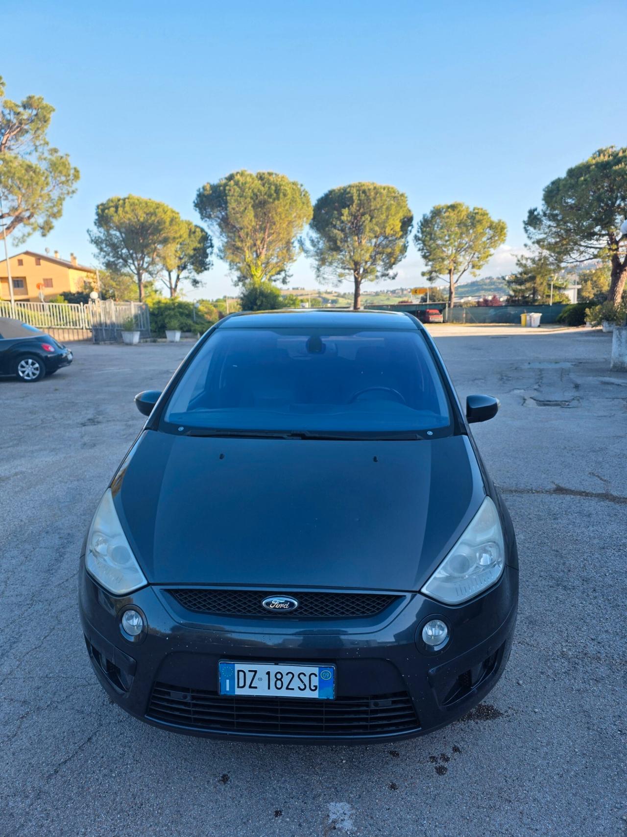 Ford S-Max Titanium 7 posti