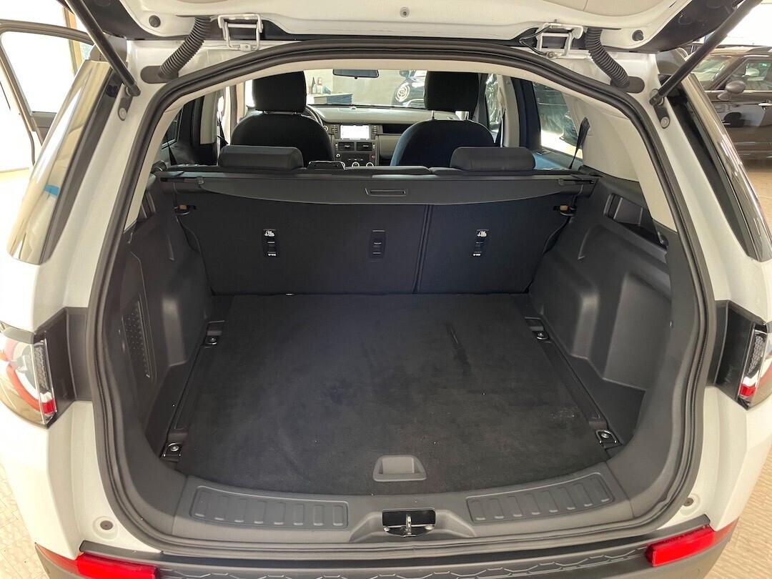 Land Rover Discovery Sport 2.0 TD4 150 CV Black Pack