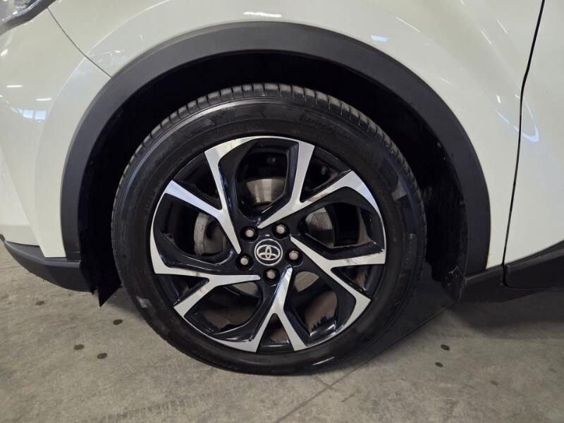 Toyota C-HR (2016-2023) 2.0 Hybrid E-CVT Trend