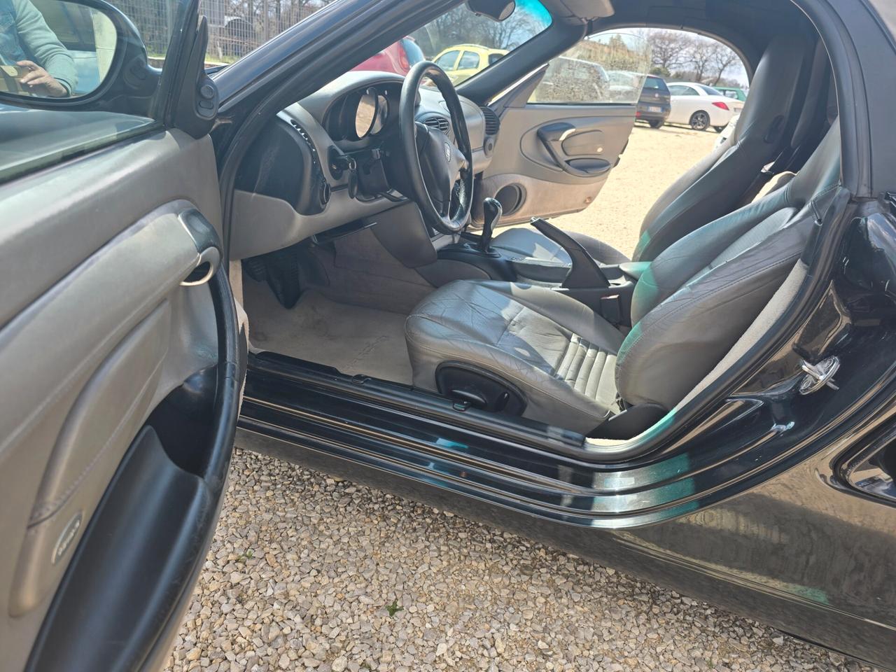 Porsche Boxster 2.7i 24V cat