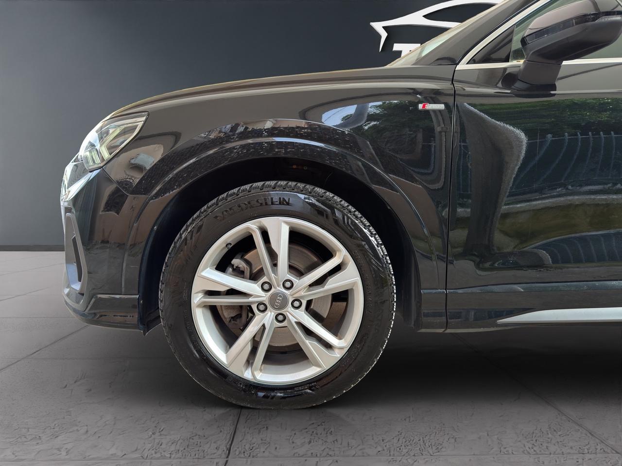 AUDI Q3 40 TDI QUATTRO S TRONIC S LINE