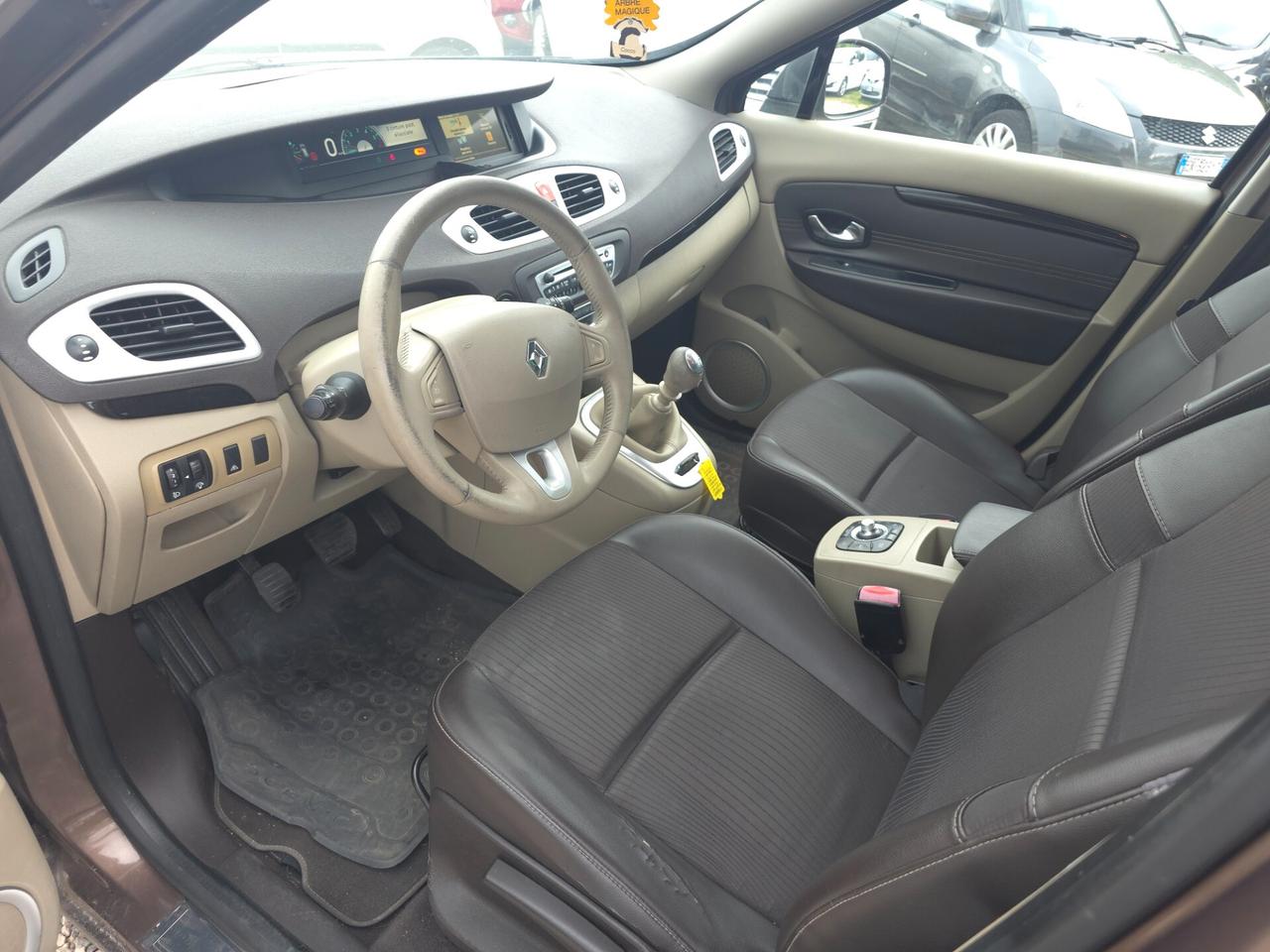 Renault Scenic Scénic 1.9 dCi 130CV Luxe