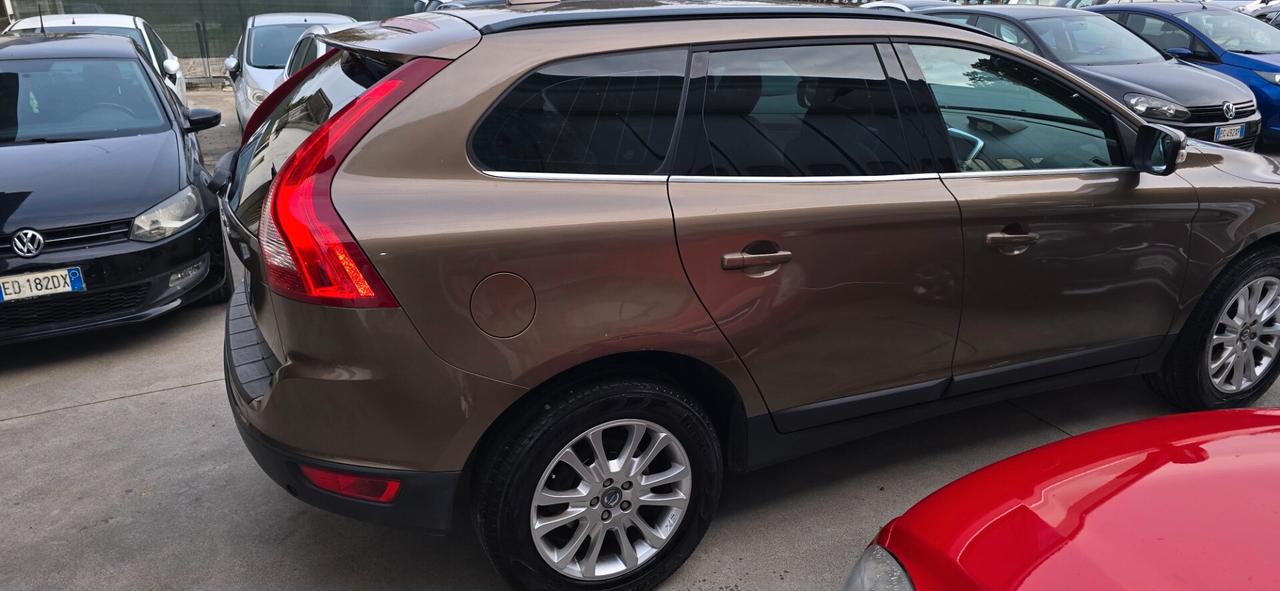 Volvo XC 60 XC60 D5 AWD Kinetic