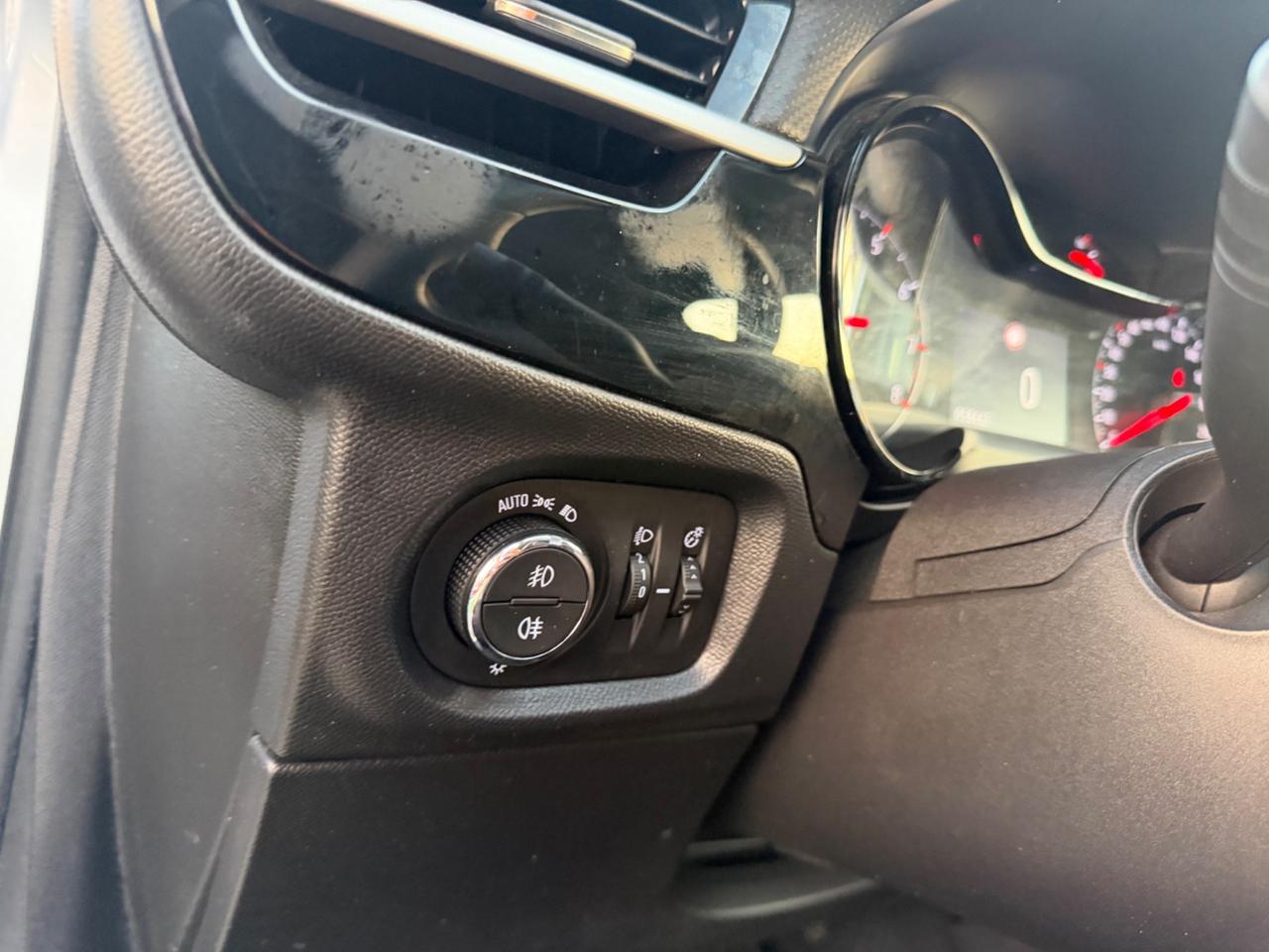 Opel Corsa 1.5 D 2023 perfetta 100 CV Elegance