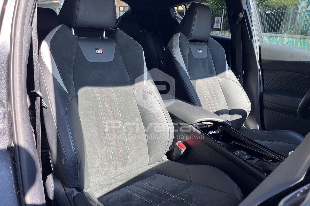 TOYOTA C-HR 2.0 Hybrid E-CVT GR Sport