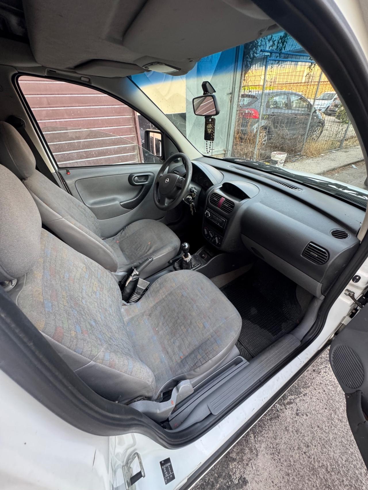 Opel Combo 1.7 DI 4p. Van Vetrato
