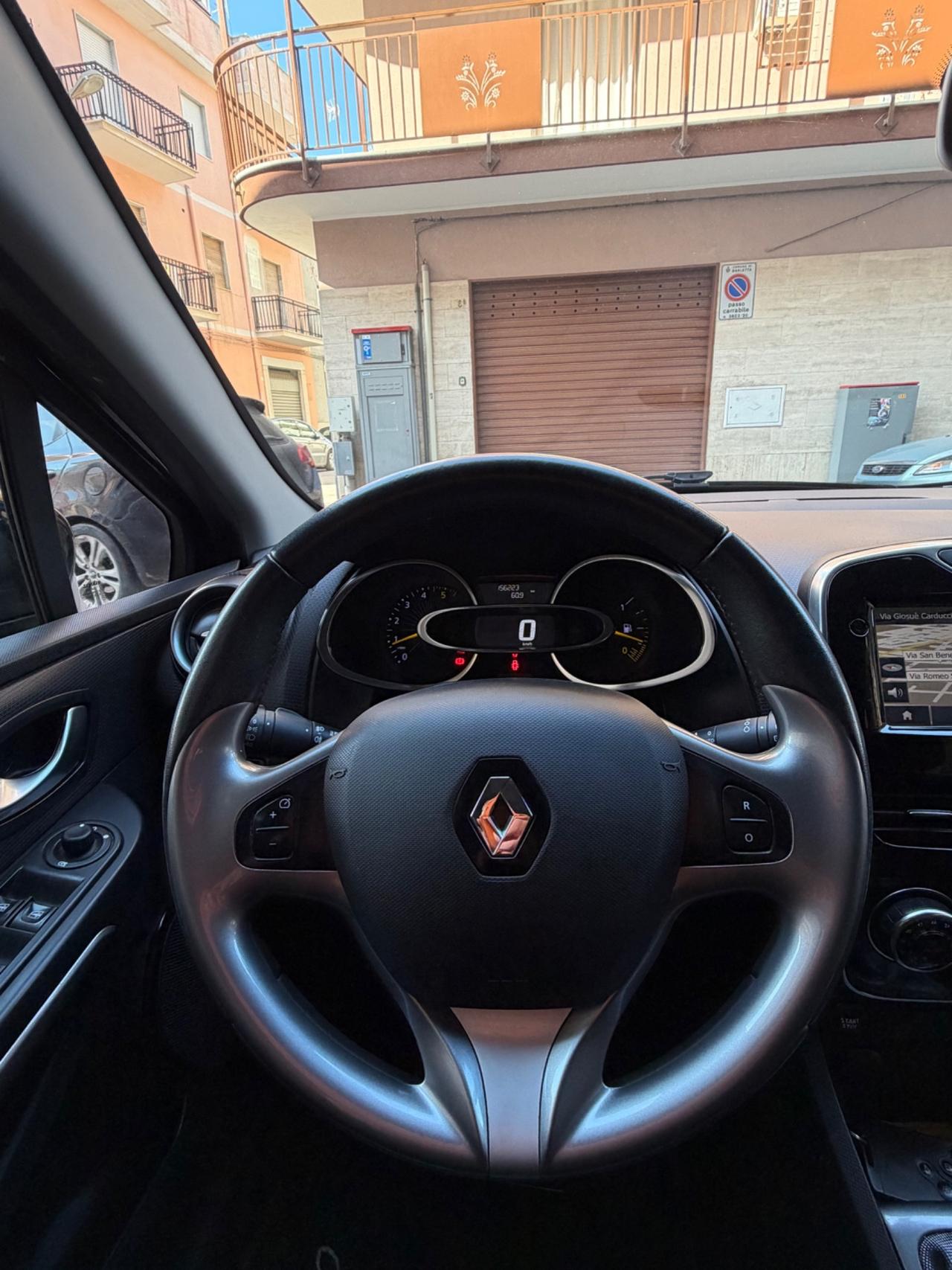 Renault Clio 1.5 dCi 8V 75CV 5 porte COSTUME NATIONAL