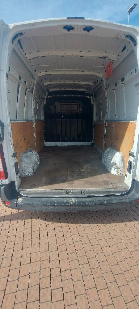 Renault Master 2.3 dci L3H2