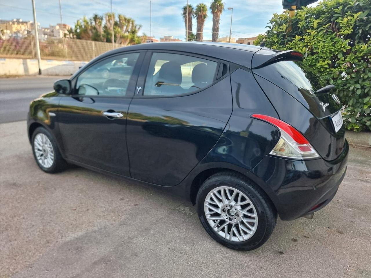Lancia Ypsilon 1.3 MJT 16V 95 CV 5 porte S&S Gold