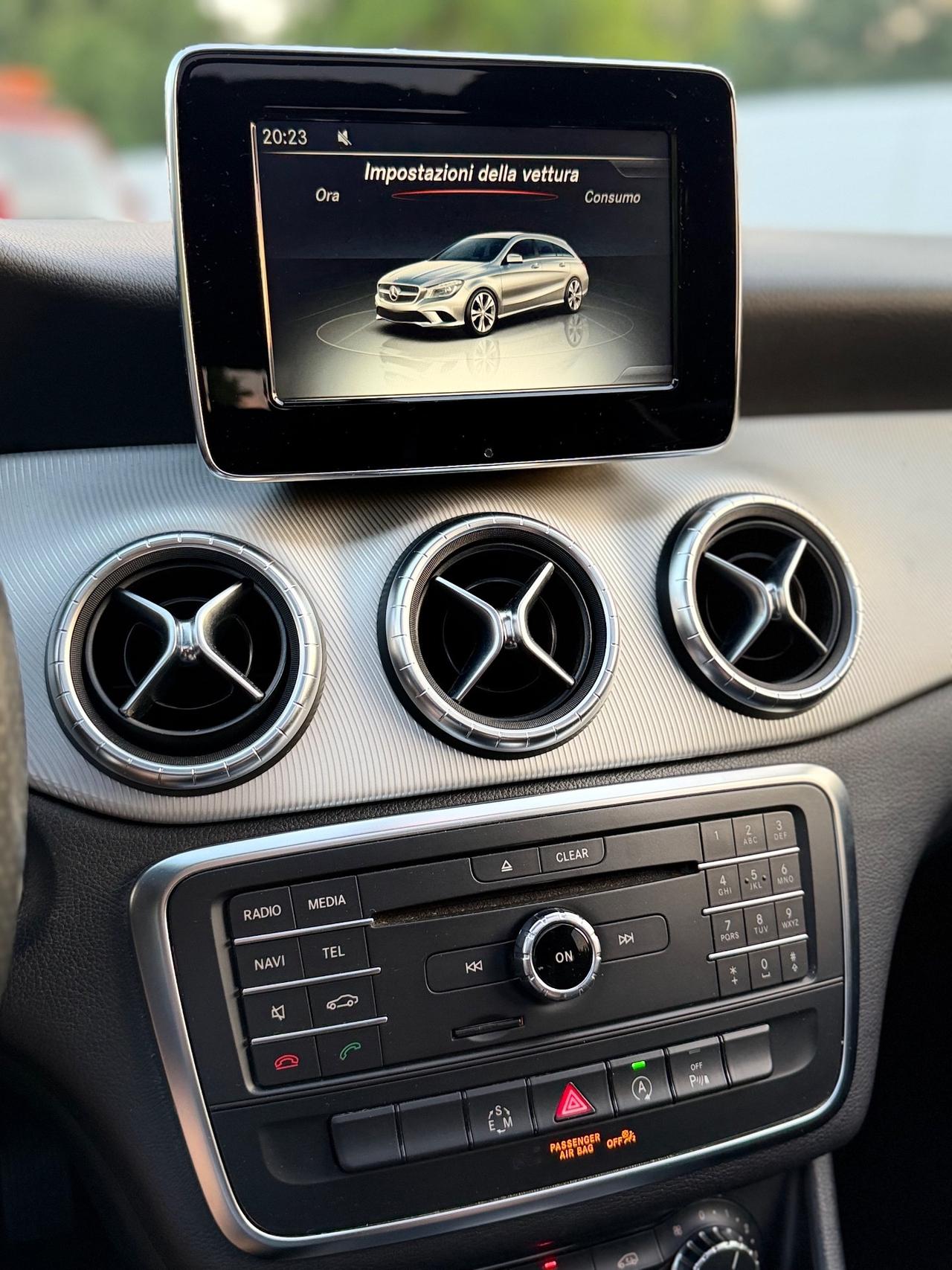 Mercedes-benz CLA 200 CDI Premium AMG 2015
