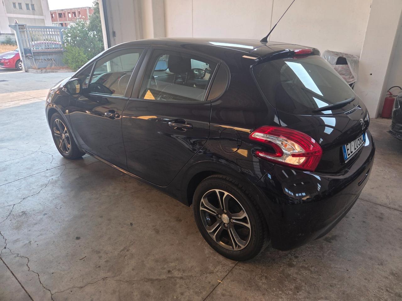 Peugeot 208 1.4 HDi 68 CV 5 porte KM.77000!!! 2015