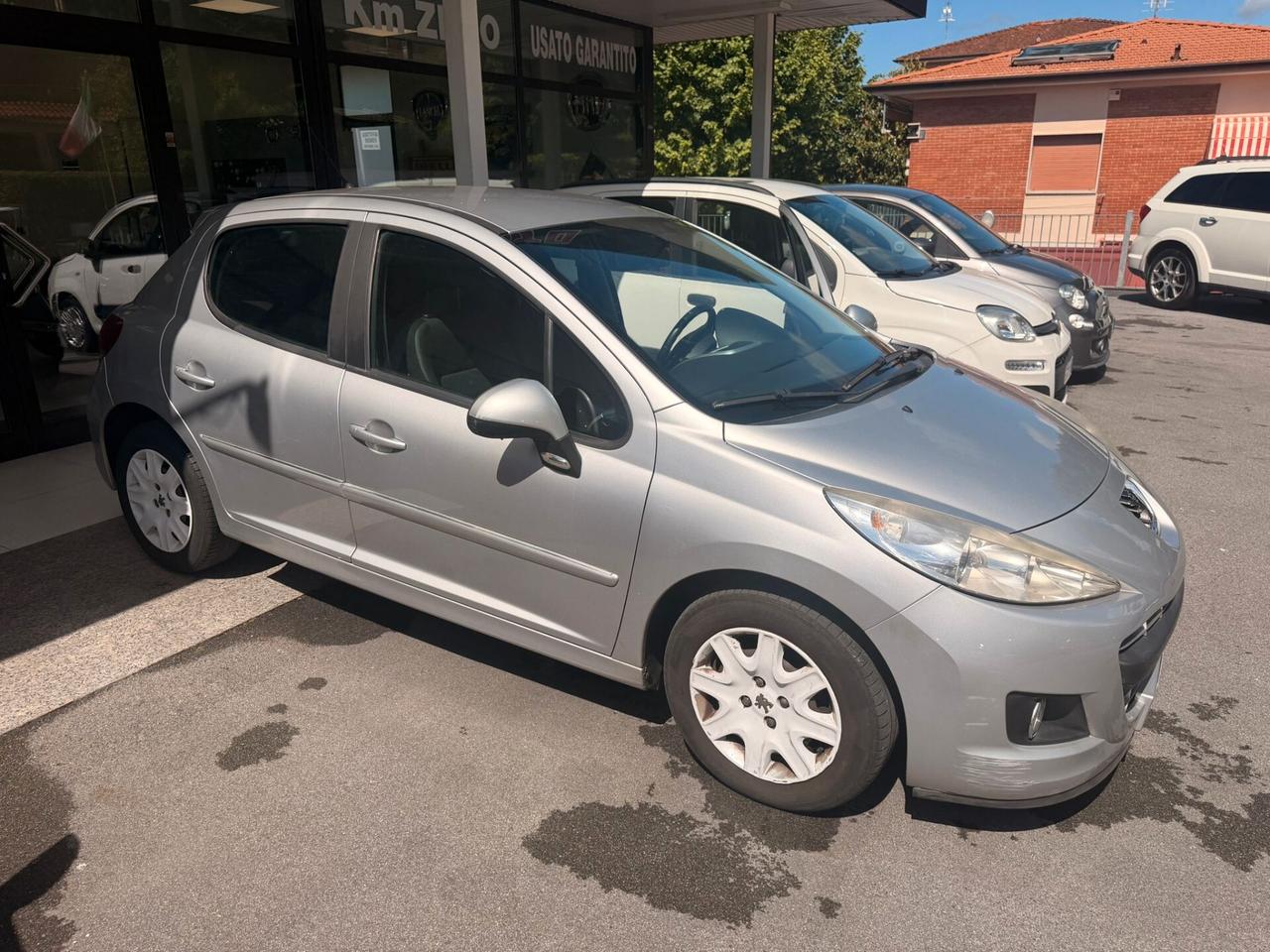Peugeot 207 1.4 8V 75CV 5p. X Line
