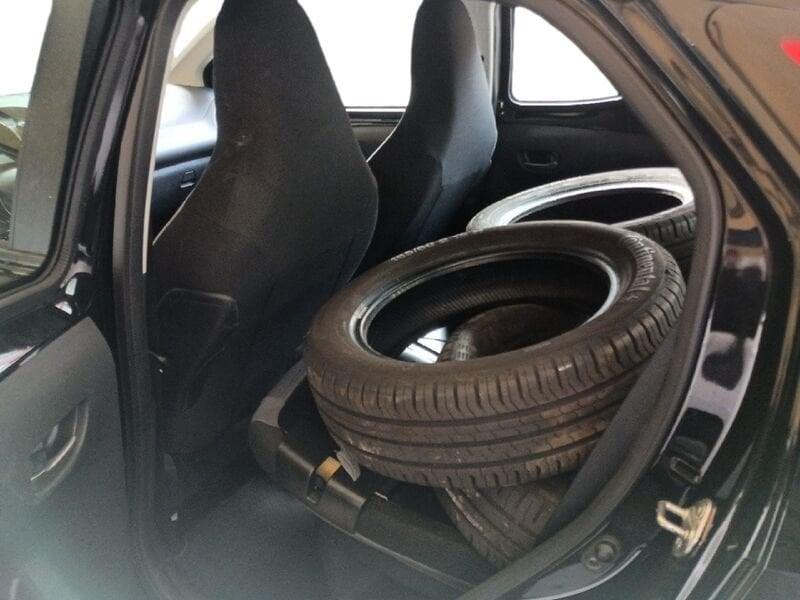 Toyota Aygo Aygo Connect 1.0 VVT-i 72 CV 5 porte x-fun
