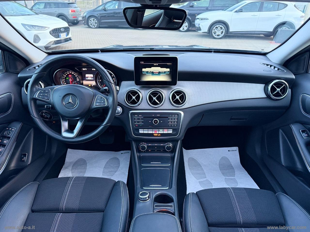 MERCEDES-BENZ GLA 200 d Automatic Sport
