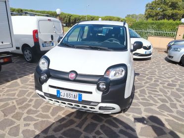 Fiat Panda 1.0 FireFly S&S Hybrid City Cross