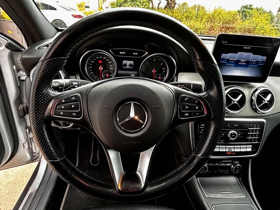 Mercedes Classe GLA Mercedes GLA200d Sport