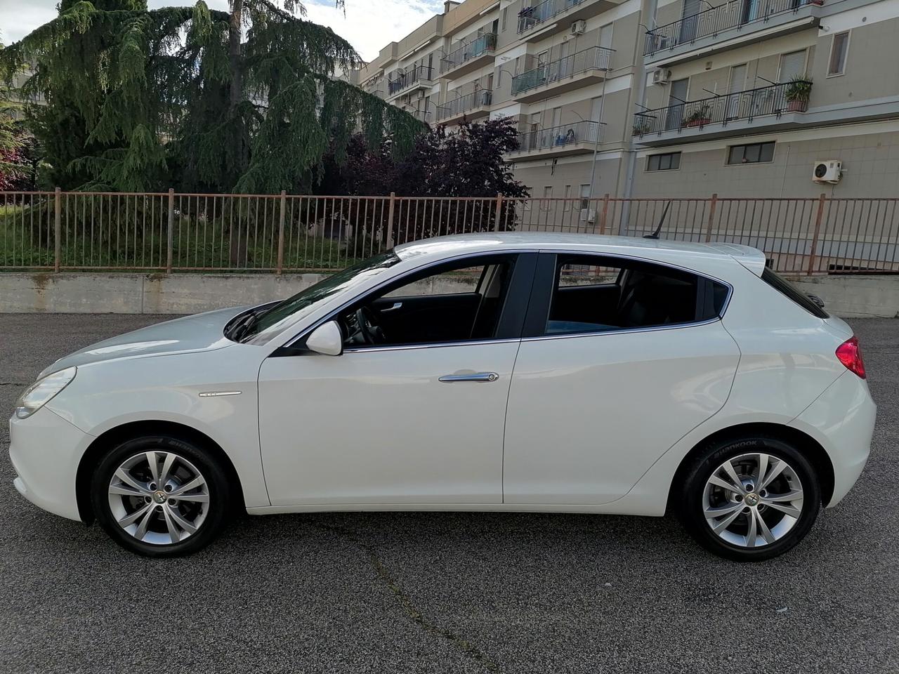 Alfa Romeo Giulietta 1.6 JTDm-2 105 CV *127.000km* 2013