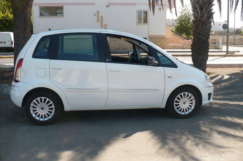 Lancia Musa Musa 1.4 16V Gold