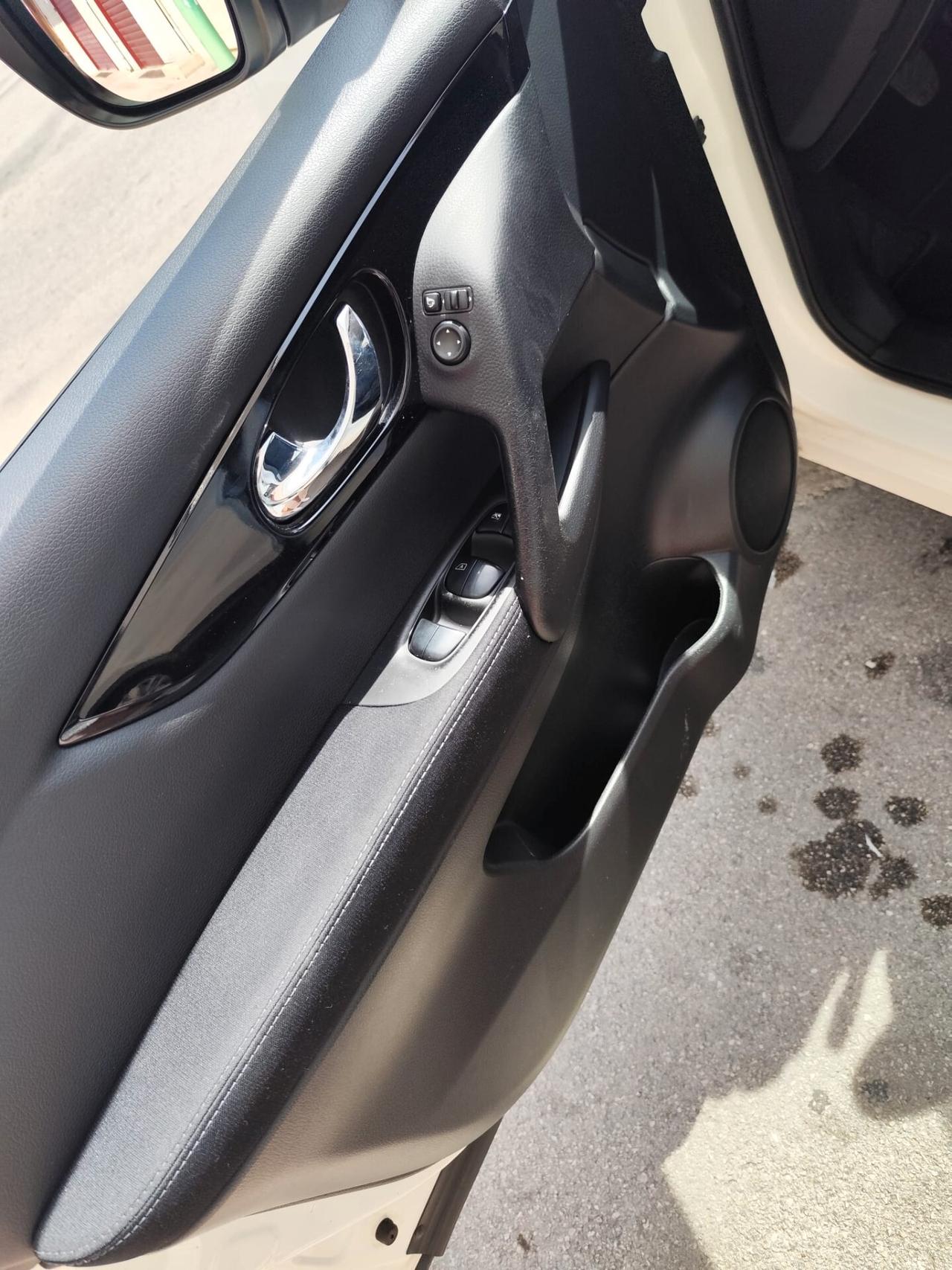 Nissan Qashqai 1.5 dCi 110 cv
